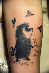 Photo тату ежик в тумане 31.07.2019 №002 - tattoo hedgehog in the fog - tattoo-photo.ru