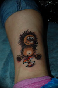 Фото вариант тату ежик 31.07.2019 №026 - tattoo hedgehog - tattoo-photo.ru