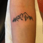 Фото маленькие тату горы 23.07.2019 №002 - little mountain tattoos - tattoo-photo.ru