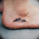 Фото маленькие тату горы 23.07.2019 №003 - little mountain tattoos - tattoo-photo.ru