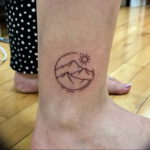 Фото маленькие тату горы 23.07.2019 №008 - little mountain tattoos - tattoo-photo.ru
