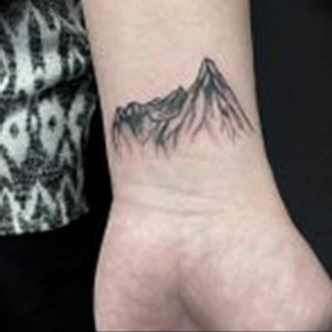 Фото маленькие тату горы 23.07.2019 №049 - little mountain tattoos - tattoo-photo.ru