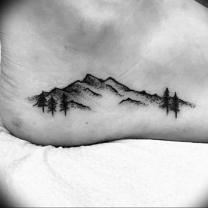 Фото маленькие тату горы 23.07.2019 №076 - little mountain tattoos - tattoo-photo.ru