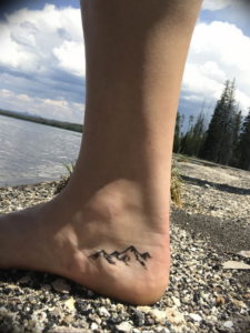 Фото мини тату горы 23.07.2019 №019 - mini mountain tattoo - tattoo-photo.ru