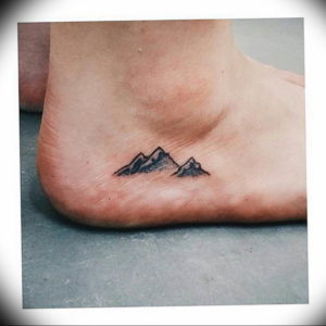 Фото мини тату горы 23.07.2019 №021 - mini mountain tattoo - tattoo-photo.ru