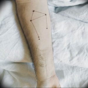 Фото созвездие весов тату 12.07.2019 №051 - constellation Libra tattoo - tattoo-photo.ru