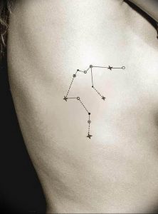 Фото созвездие водолея тату 12.07.2019 №003 - Aquarius constellation tatto - tattoo-photo.ru