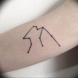 Фото созвездие водолея тату 12.07.2019 №037 - Aquarius constellation tatto - tattoo-photo.ru