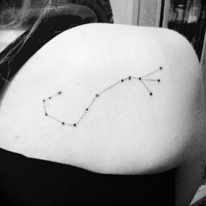 Фото созвездие скорпиона тату 12.07.2019 №002 - constellation scorpion ta - tattoo-photo.ru
