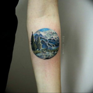 Фото тату горы в круге 23.07.2019 №005 - mountain tattoo in a circle - tattoo-photo.ru