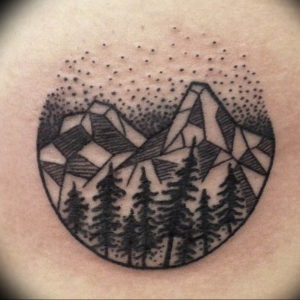 Фото тату горы в круге 23.07.2019 №057 - mountain tattoo in a circle - tattoo-photo.ru