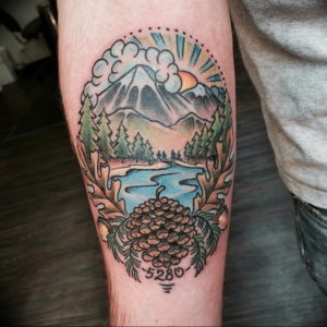 Фото тату горы в круге 23.07.2019 №072 - mountain tattoo in a circle - tattoo-photo.ru