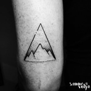 Фото тату горы в треугольнике 23.07.2019 №009 - mountain triangle tattoo - tattoo-photo.ru