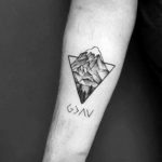 Фото тату горы в треугольнике 23.07.2019 №026 - mountain triangle tattoo - tattoo-photo.ru