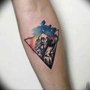 Фото тату горы геометрия 23.07.2019 №025 - mountain tattoo geometry - tattoo-photo.ru