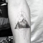 Фото тату горы геометрия 23.07.2019 №030 - mountain tattoo geometry - tattoo-photo.ru