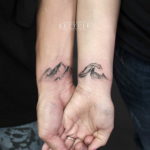 Фото тату горы на запястье 23.07.2019 №006 - mountain tattoo on wrist - tattoo-photo.ru