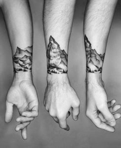 Фото тату горы на запястье 23.07.2019 №011 - mountain tattoo on wrist - tattoo-photo.ru