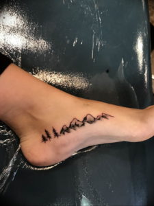 Фото тату горы на ноге 23.07.2019 №002 - mountain tattoo on foot - tattoo-photo.ru