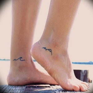 Фото тату горы на ноге 23.07.2019 №008 - mountain tattoo on foot - tattoo-photo.ru