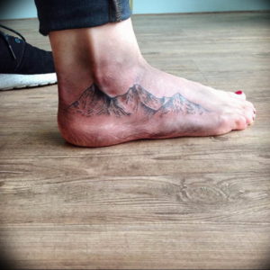 Фото тату горы на ноге 23.07.2019 №017 - mountain tattoo on foot - tattoo-photo.ru