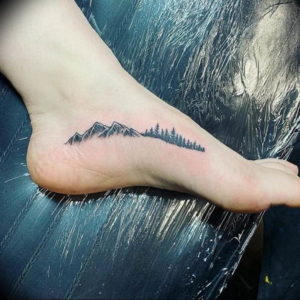 Фото тату горы на ноге 23.07.2019 №019 - mountain tattoo on foot - tattoo-photo.ru