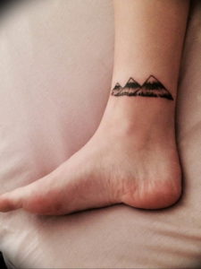 Фото тату горы на ноге 23.07.2019 №037 - mountain tattoo on foot - tattoo-photo.ru