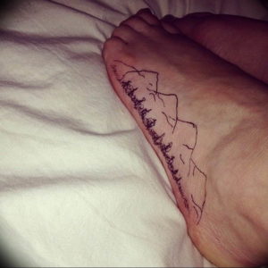 Фото тату горы на ноге 23.07.2019 №041 - mountain tattoo on foot - tattoo-photo.ru