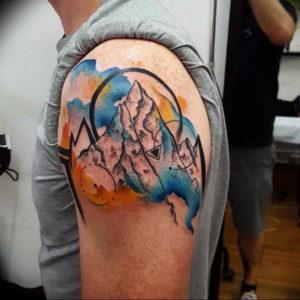 Фото тату горы на плече 23.07.2019 №009 - mountain tattoo on the shoulder - tattoo-photo.ru