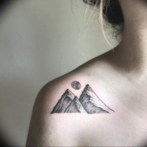 Фото тату горы на плече 23.07.2019 №013 - mountain tattoo on the shoulder - tattoo-photo.ru