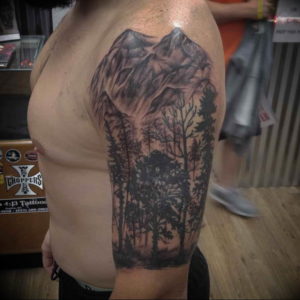 Фото тату горы на плече 23.07.2019 №015 - mountain tattoo on the shoulder - tattoo-photo.ru