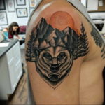 Фото тату горы на плече 23.07.2019 №039 - mountain tattoo on the shoulder - tattoo-photo.ru