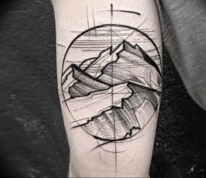 Фото тату горы на предплечье 23.07.2019 №027 - forearm mountain tattoo - tattoo-photo.ru