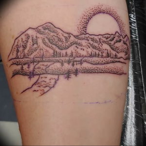 Фото тату горы на предплечье 23.07.2019 №032 - forearm mountain tattoo - tattoo-photo.ru