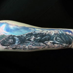 Фото тату горы на предплечье 23.07.2019 №051 - forearm mountain tattoo - tattoo-photo.ru