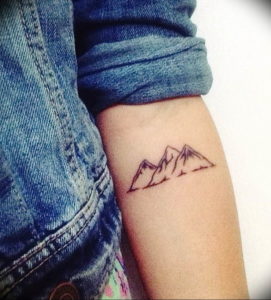 Фото тату горы на предплечье 23.07.2019 №078 - forearm mountain tattoo - tattoo-photo.ru