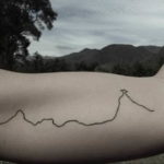Фото тату горы на предплечье 23.07.2019 №101 - forearm mountain tattoo - tattoo-photo.ru