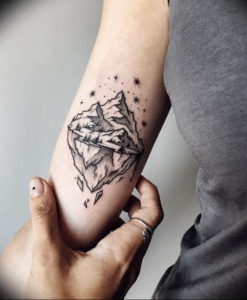 Фото тату горы на руке 23.07.2019 №005 - mountain tattoo on hand - tattoo-photo.ru