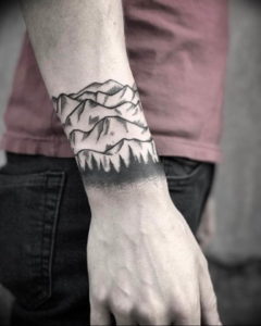 Фото тату горы на руке 23.07.2019 №032 - mountain tattoo on hand - tattoo-photo.ru