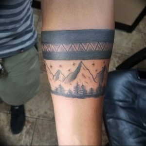 Фото тату горы на руке 23.07.2019 №039 - mountain tattoo on hand - tattoo-photo.ru