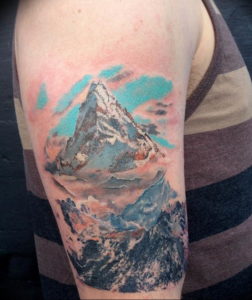 Фото тату горы на руке 23.07.2019 №040 - mountain tattoo on hand - tattoo-photo.ru
