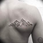 Фото тату горы на спине 23.07.2019 №015 - mountain tattoo on the back - tattoo-photo.ru