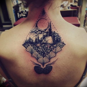 Фото тату горы на спине 23.07.2019 №017 - mountain tattoo on the back - tattoo-photo.ru