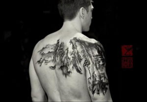 Фото тату горы на спине 23.07.2019 №022 - mountain tattoo on the back - tattoo-photo.ru