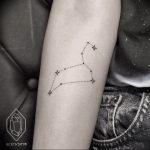 Фото тату созвездие на руке 12.07.2019 №008 - tattoo constellation on arm - tattoo-photo.ru