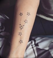 Фото тату созвездие на руке 12.07.2019 №019 — tattoo constellation on arm — tattoo-photo.ru