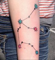 Фото тату созвездие на руке 12.07.2019 №031 — tattoo constellation on arm — tattoo-photo.ru