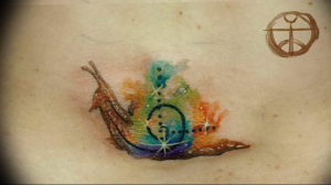 Фото тату улитка 28.07.2019 №022 - snail tattoo - tattoo-photo.ru