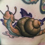 Фото тату улитка 28.07.2019 №116 - snail tattoo - tattoo-photo.ru