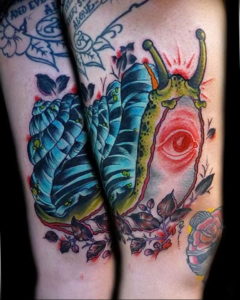 Фото тату улитка 28.07.2019 №164 - snail tattoo - tattoo-photo.ru